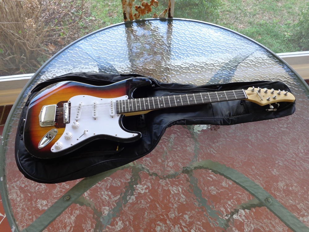 Silvertone Octave Mandolin - Electric Bouzouki Strat Conversion