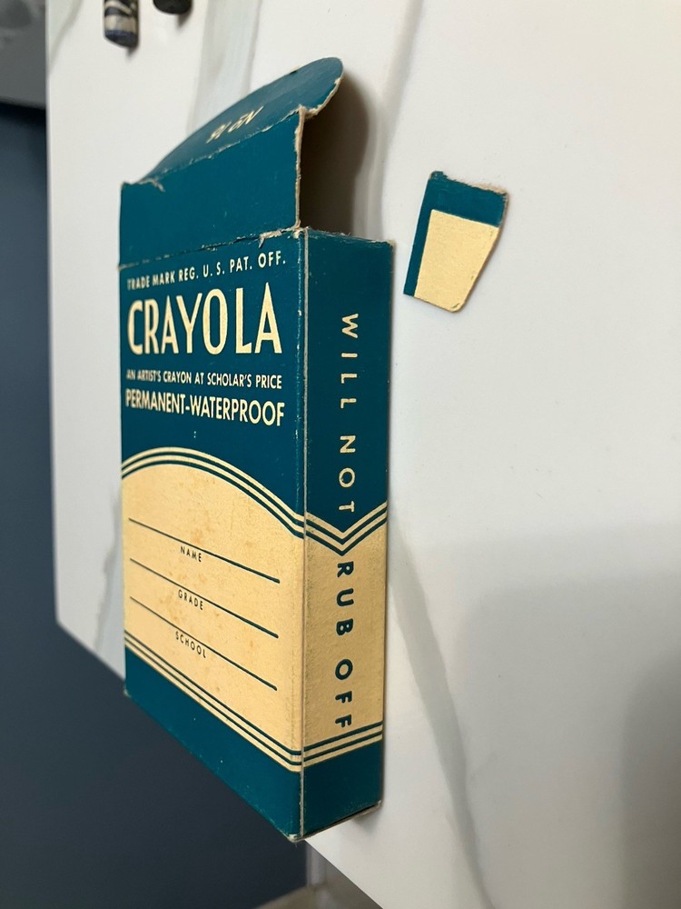 Vintage Crayola Crayons NO. 16