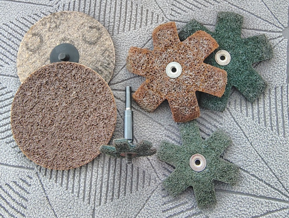 🗽 ABRASIVE WHEELS AND 1/4" DIA. ARBOR