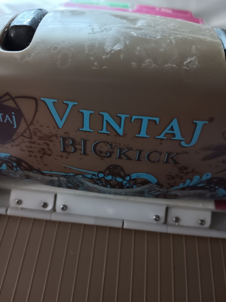 Vintaj Bigkick With Platform Cutting Machine