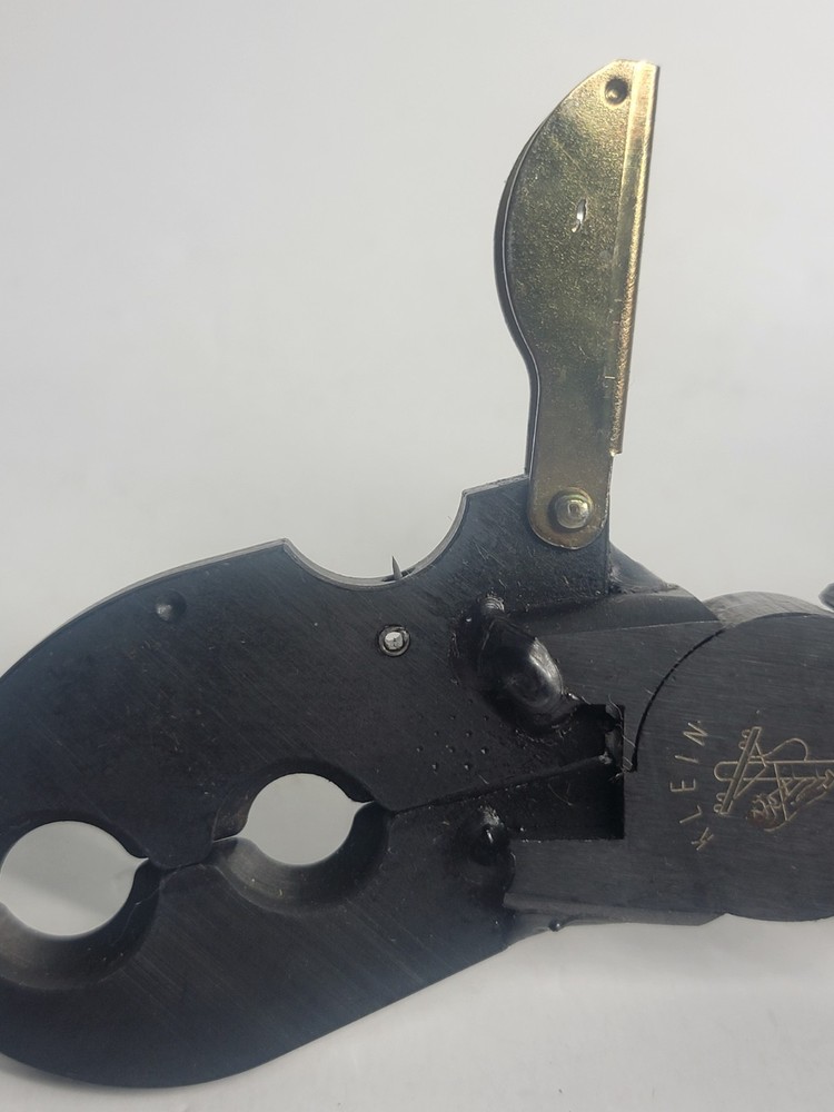 Klein Tools Cable Preparation Tool 74505