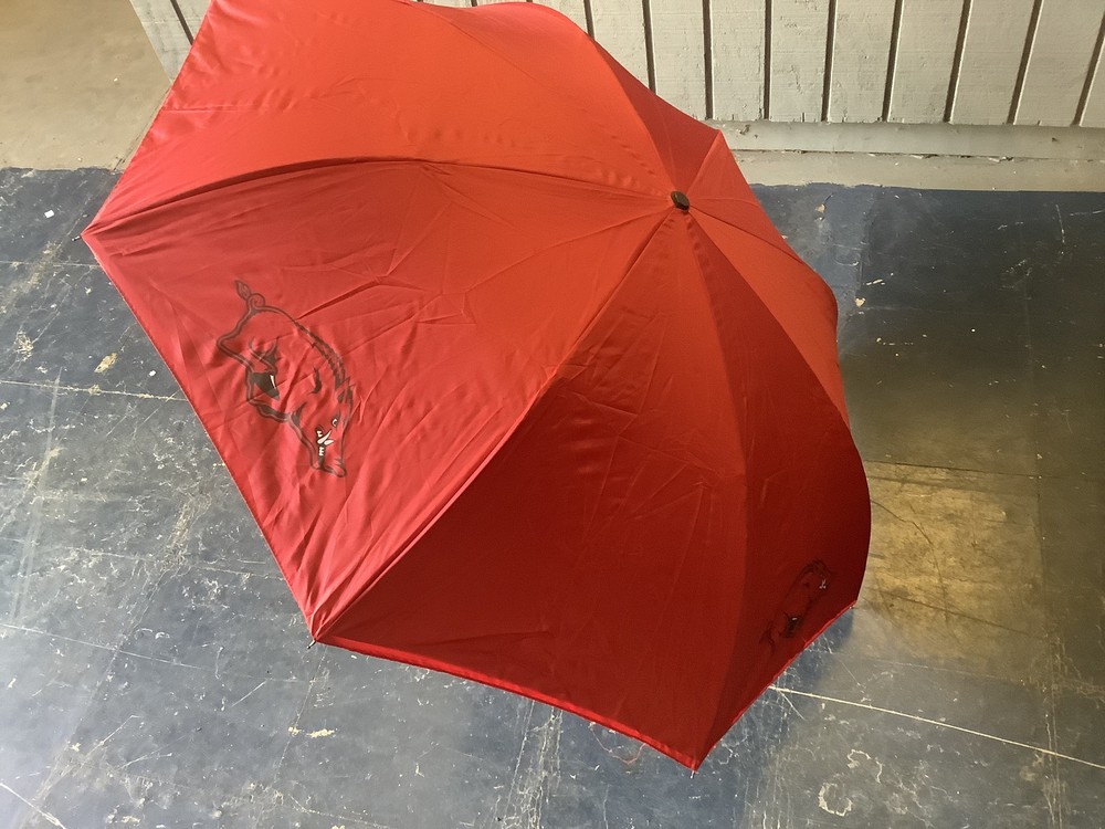 BetterBrella collegiate Arkansas Razorbacks patented wind release umbrella