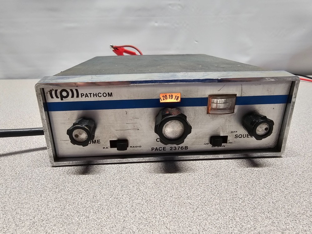 Pathcom CB Radio Pace 2376B With Mic - Power on Tested