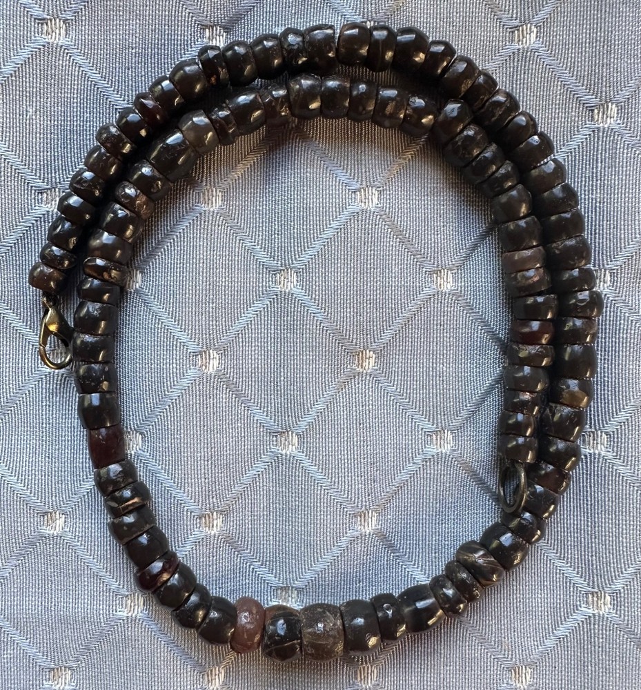 (B) Ancient Neolithic RARE Black Agate Stone Beads Necklace