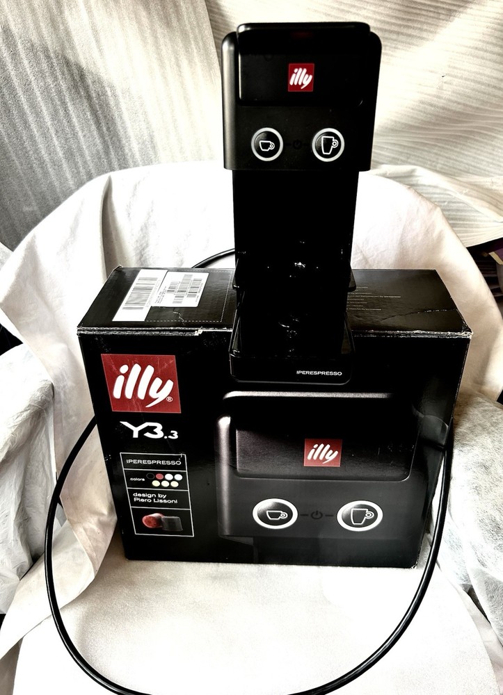Illy Y3.3 Espresso Machine - Single Serve - Black