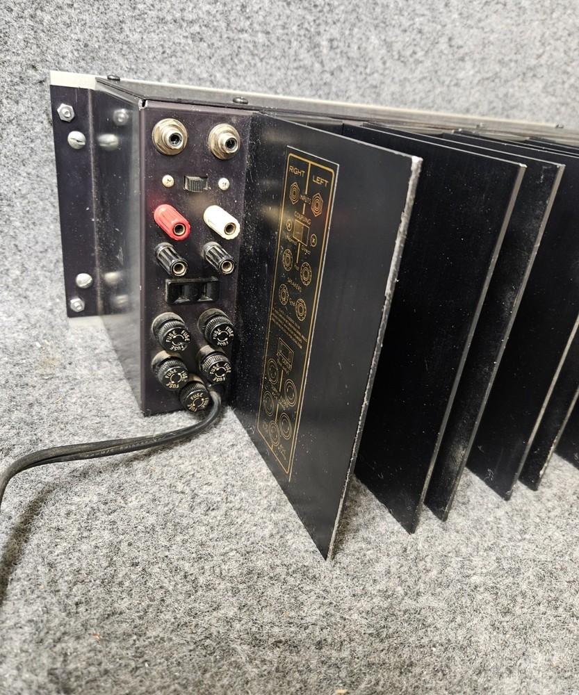 Phase Linear 700b Stereo Amplifier