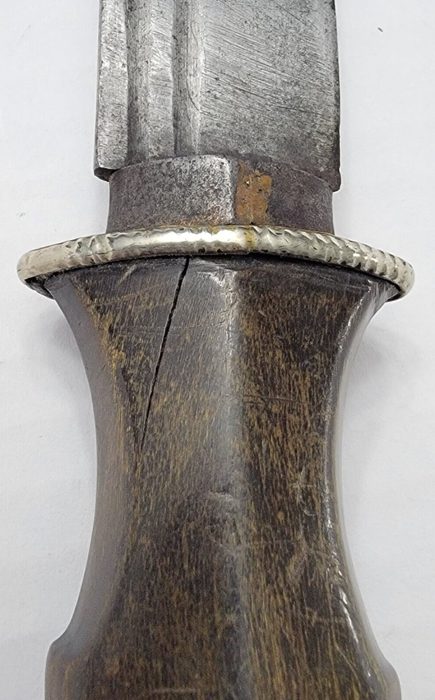 ANTIQUE BHUTAN / TIBET SILVER DAGGER #2
