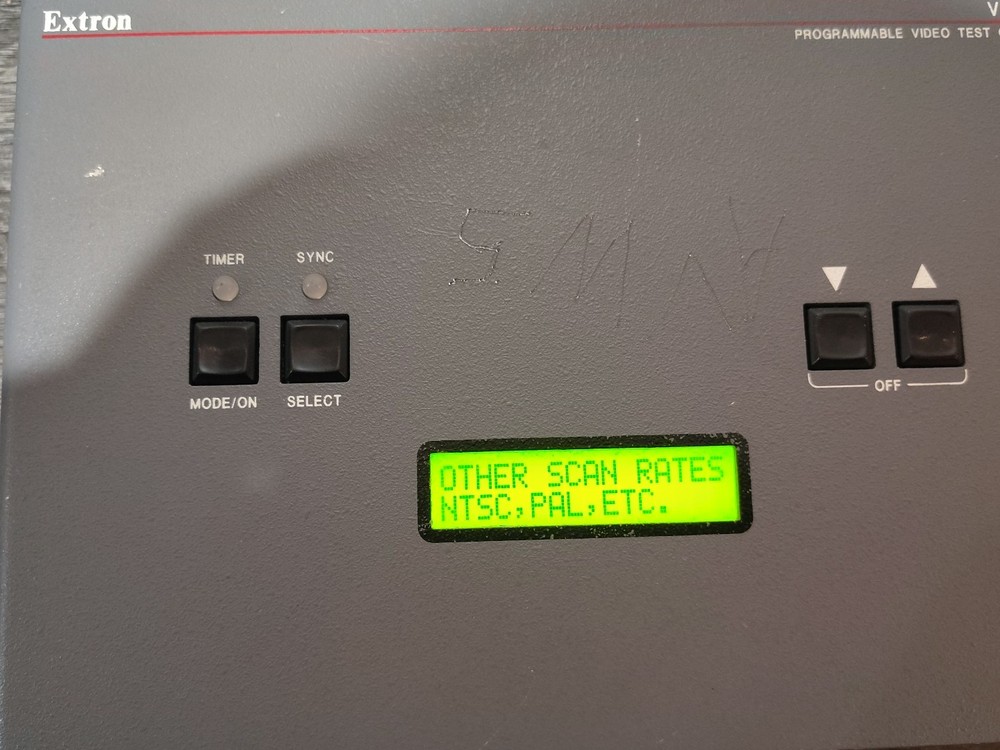 Extron VTG 200 Programmable Video Test Generator Good Condition With Scratches
