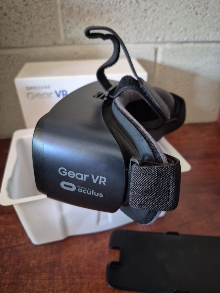 Samsung Gear VR Oculus Virtual Headset 2016 for Galaxy Note 5 S6 S7 Edge B3
