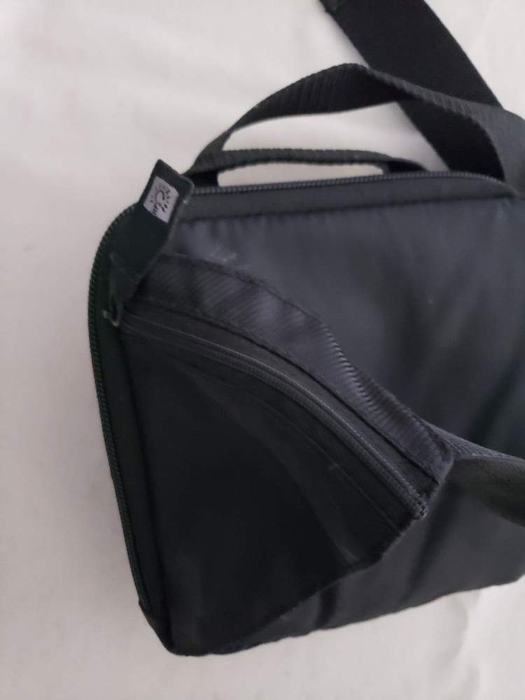 Case Logic CD PLAYER Compact CARRYING Case Black Audio Input Output Connect