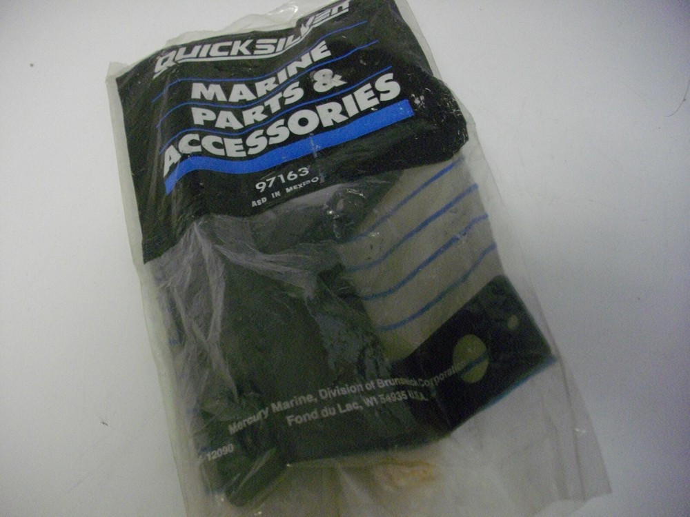 Quicksilver MerCruiser mounting bracket 97163
