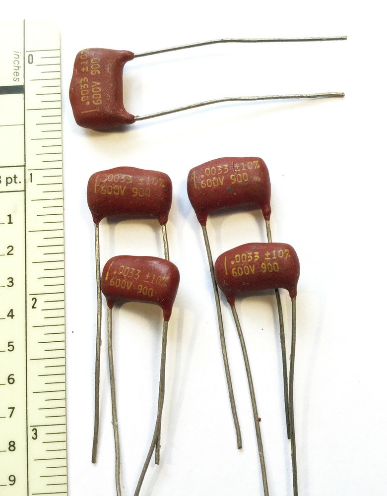 5 NOS Radial Capacitors .0033 uf 600v