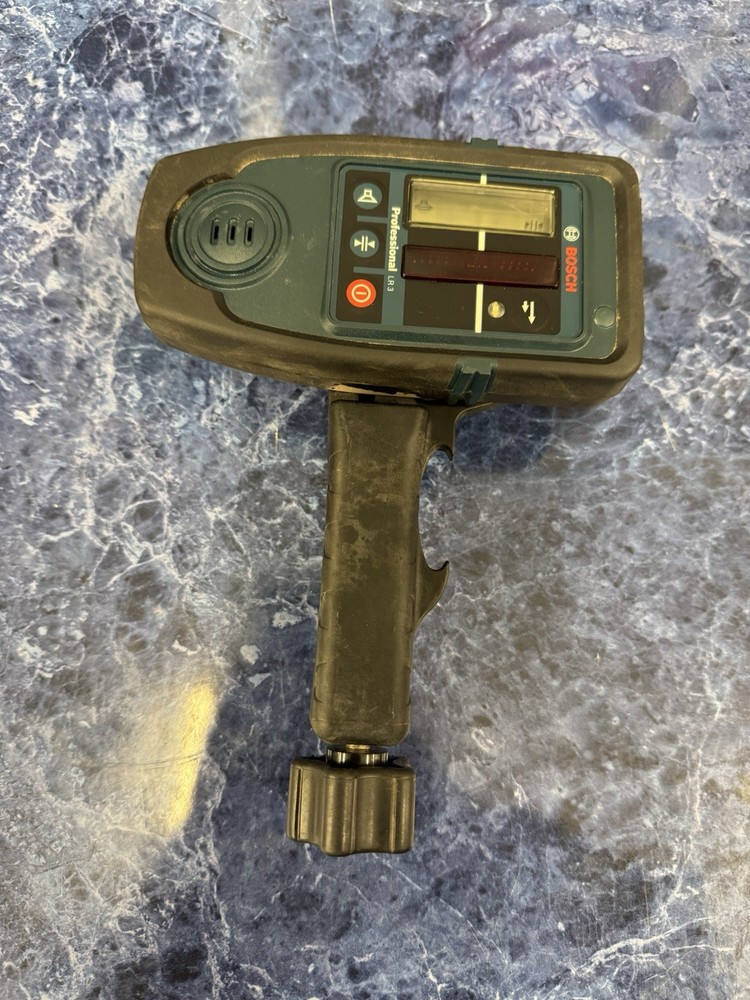 Bosh Laser Level With Tripod