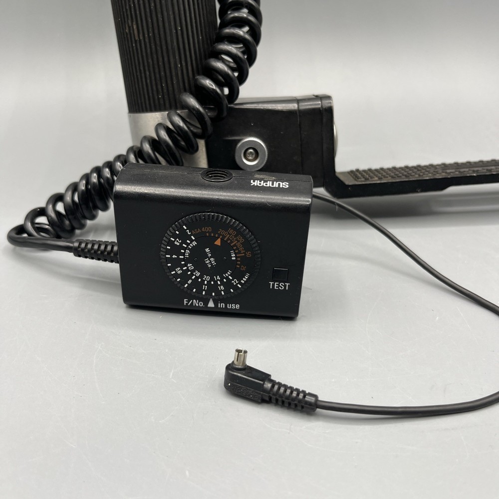 SUNPAK Auto 611 Thyristor Camera Flash UNTESTED