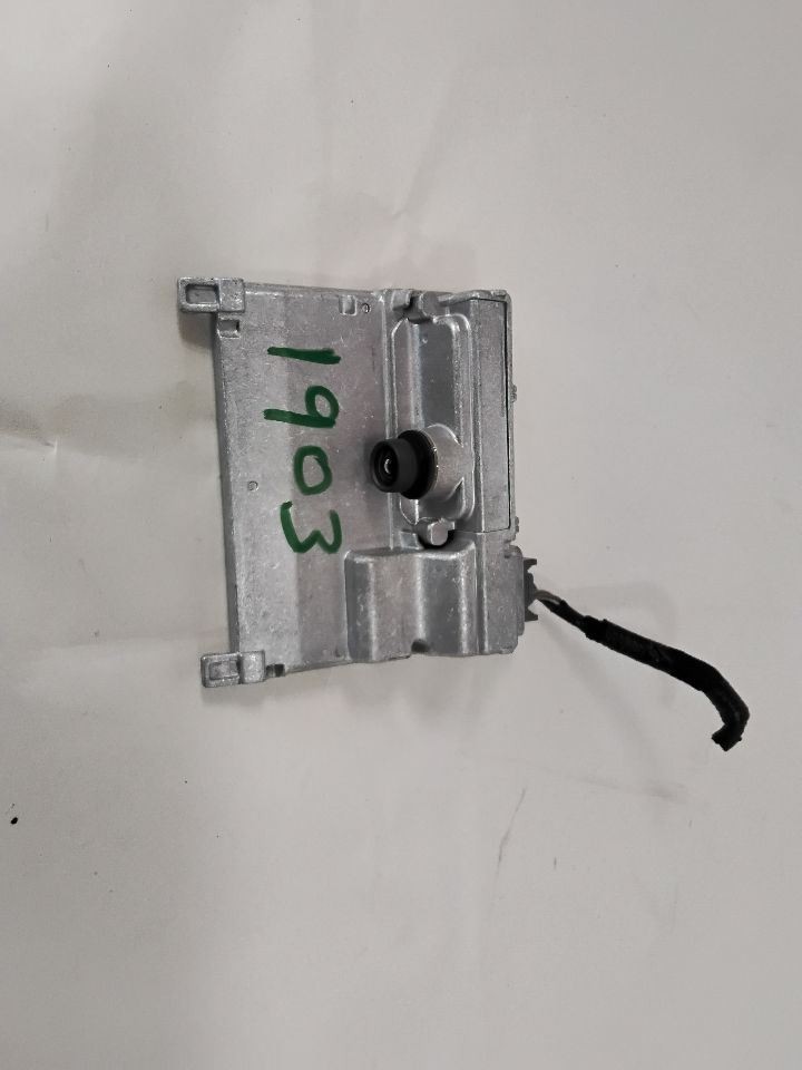 HR-V      2023 Camera/Projector 121386