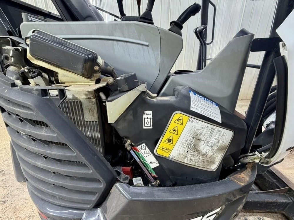 2022 BOBCAT E26 OROPS STRAIGHT BLADE MINI COMPACT TRACK EXCAVATOR