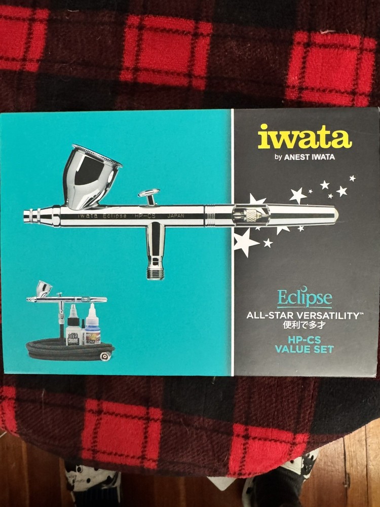 Iwata Eclipse HP-CS Gravity Feed Dual Action Airbrush, Model ECL4500