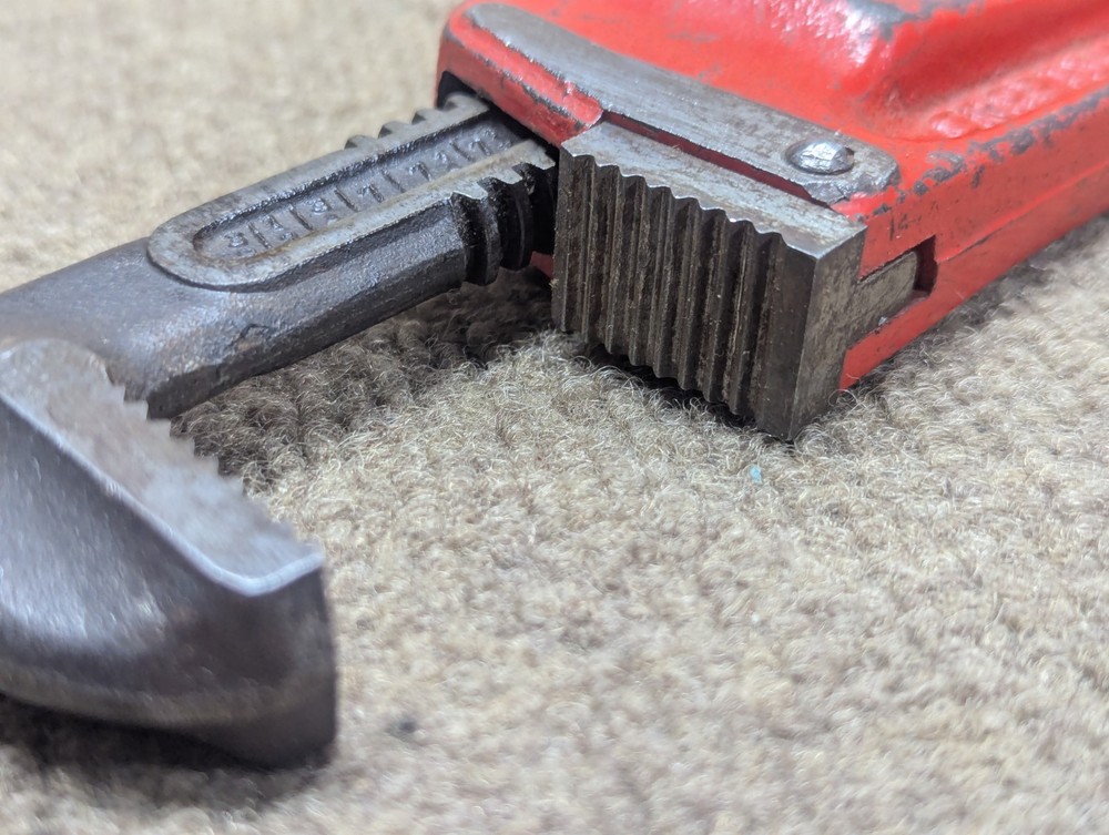 Craftsman Pipe Wrench 10"