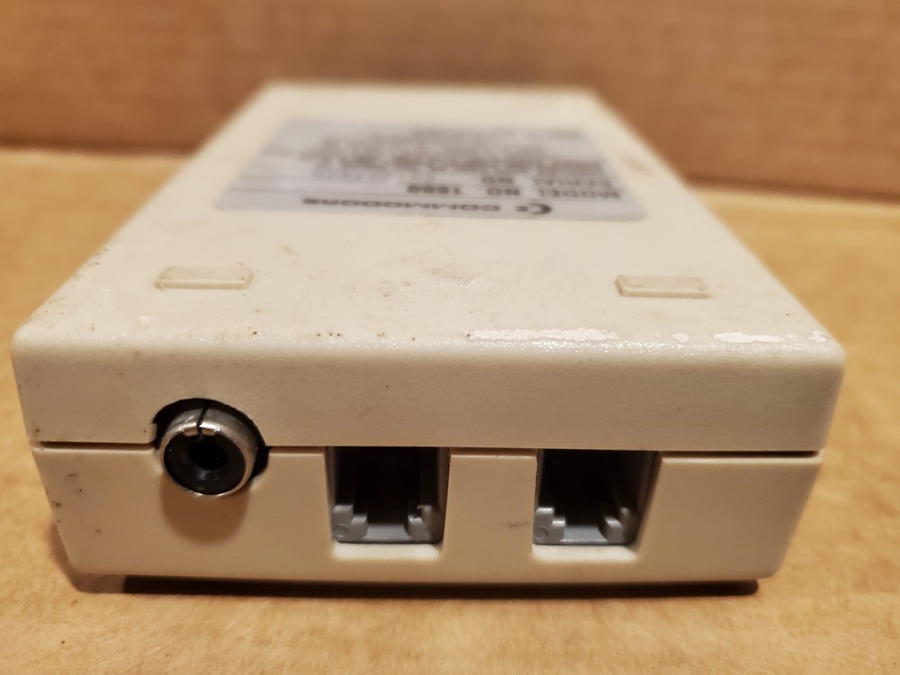 Commodore Modem 300