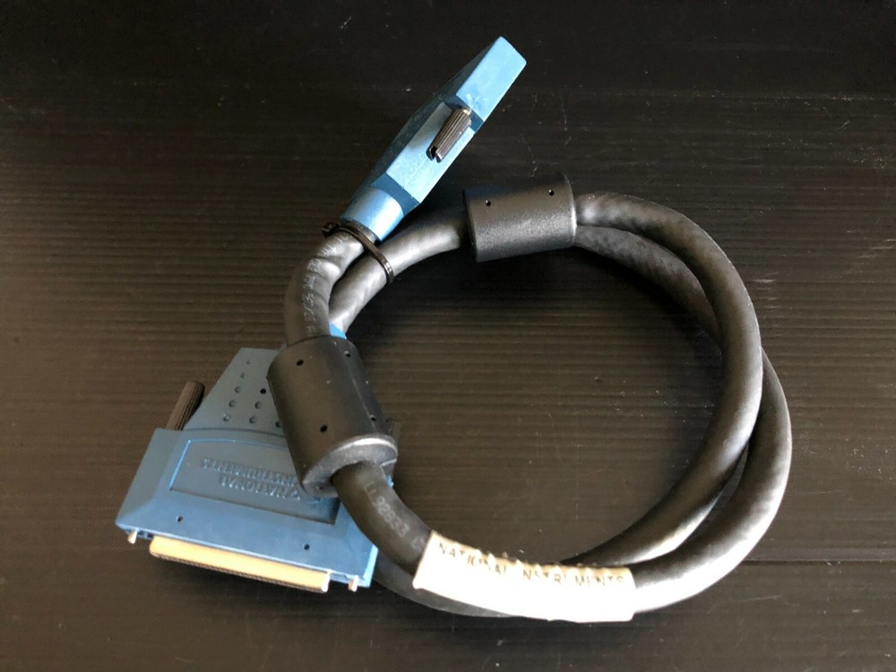 NI National Instruments Shielded DAQ Cable, 1m, 184749C-01, 1 meter