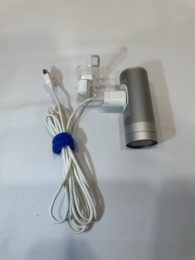 Apple iSight A1023 FireWire Webcam with Mount and Cable