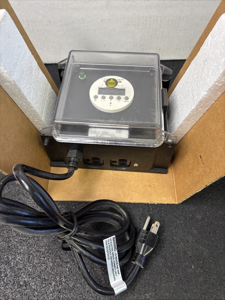 LMI Liquitron Time Switch Controller Model 33424 Liquid Metronics Milton Roy