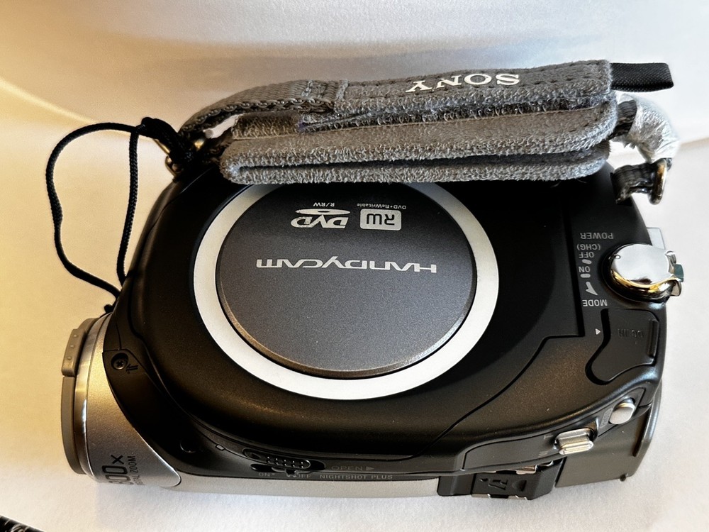 Sony Handycam DCR-DVD92 Camcorder