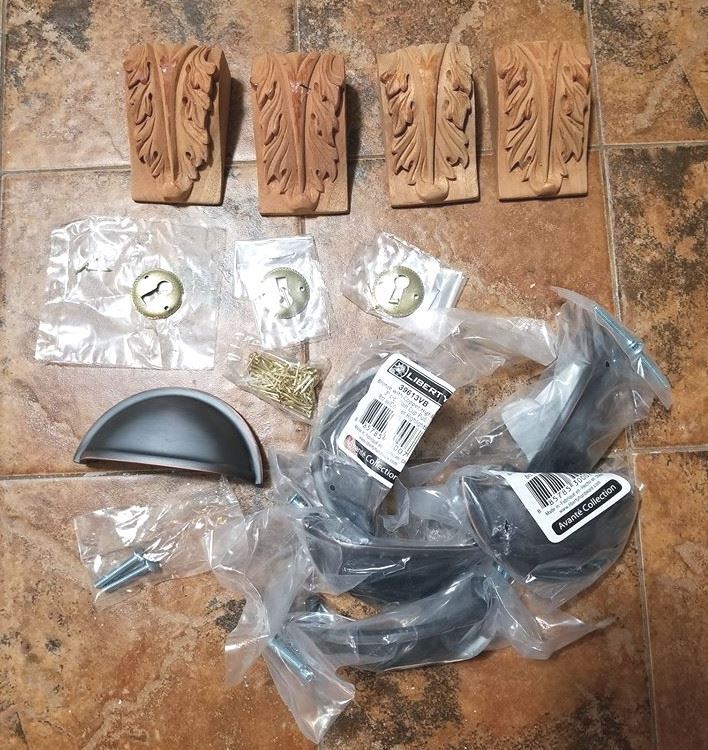 Fancy Leaf Design Corbels (4 Pack) - 2 3/4"