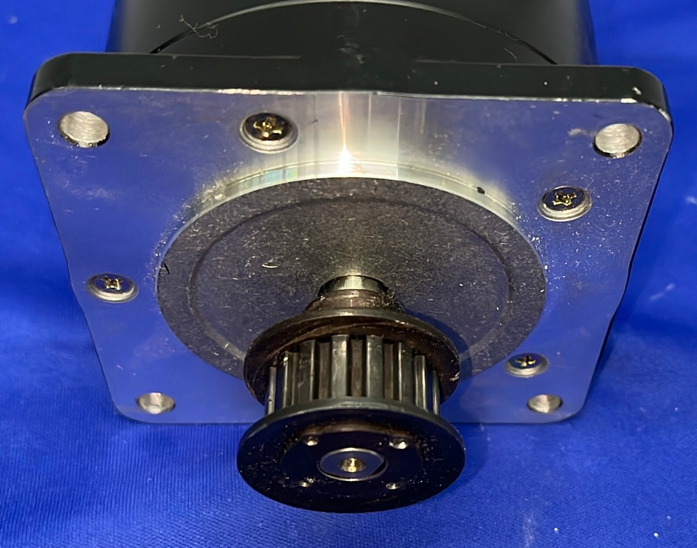 VEXTA STEPPING MOTOR UPH559H-A 5-PHASE