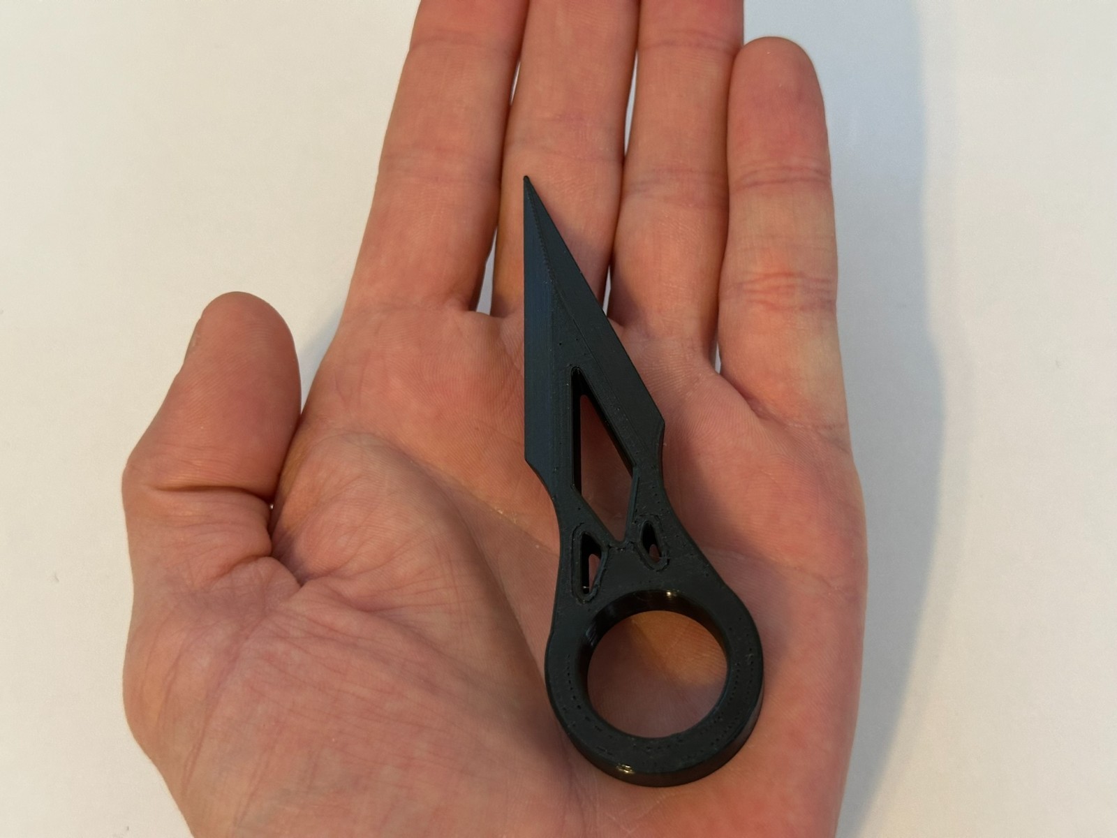 Carbon Fiber Finger Spike - Non Metal - Undetectable Self Defense Knife