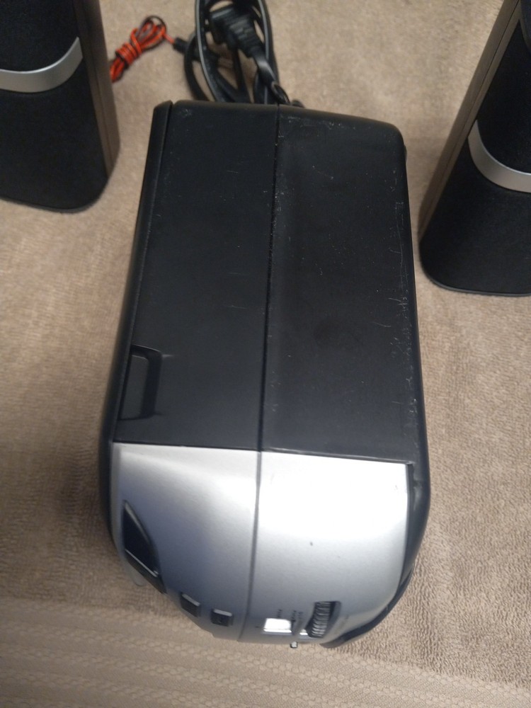 HDI AUDIO - CD RADIO MICRO SYSTEM - HDI-CD526