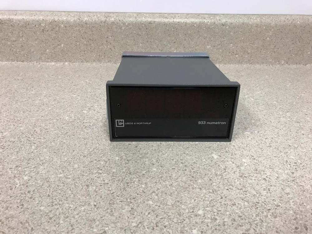 Leeds & Northrup 933 part 025615 Numatron Digitial Indicator NEW