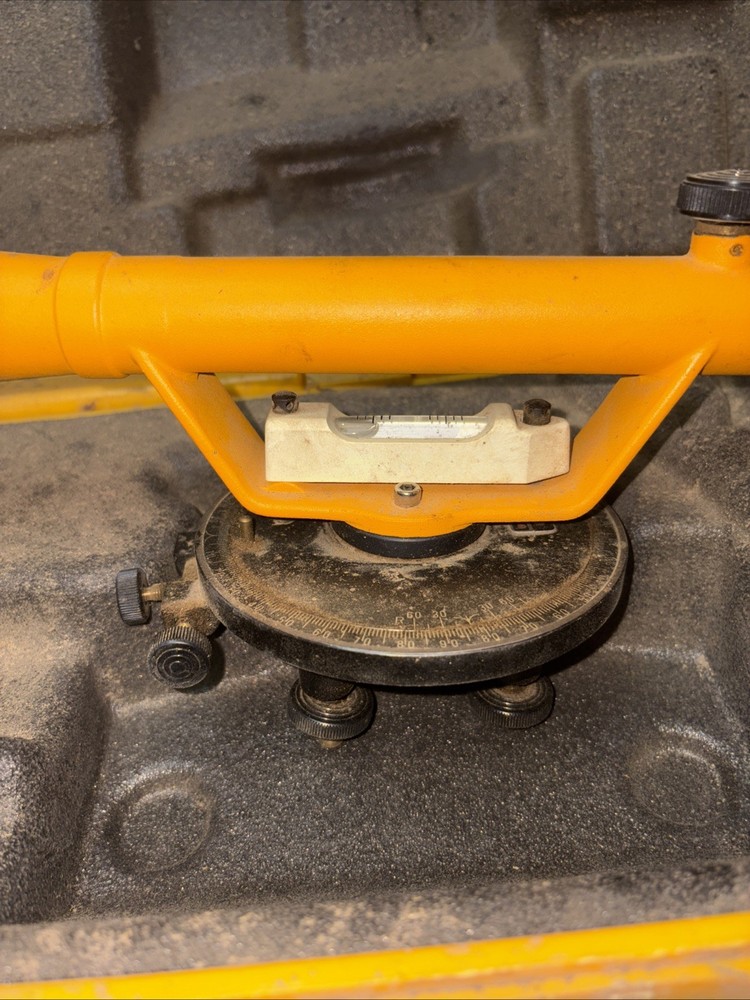 Berger Engineering Instruments - Model 110 Transit Suvey Level with Yellow Case