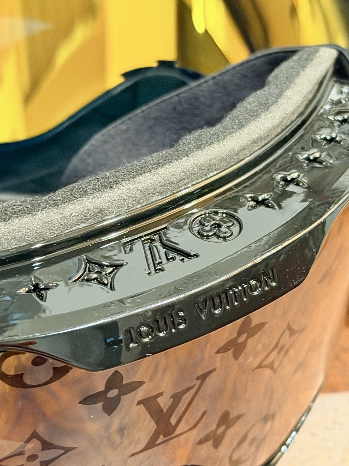 Louis Vuitton Snowboard Ski Mask Goggles - Black Frame with Case & Lenses - NWOT