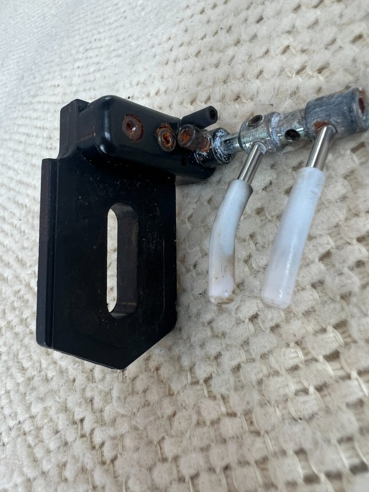 PSE Dual Prong Flipper Rest