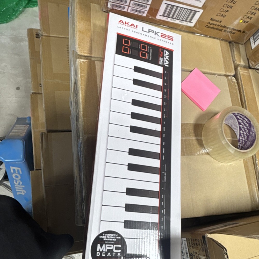 Akai LPK25 Keyboard Controller 25 Synth Keys USB Compatible Software MIDI