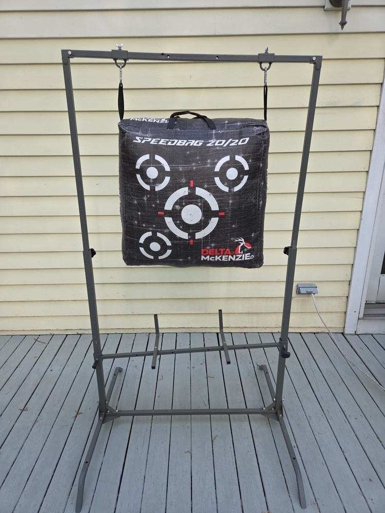 DELTA MCKENZIE SPEEDBAG 20'' Target Black