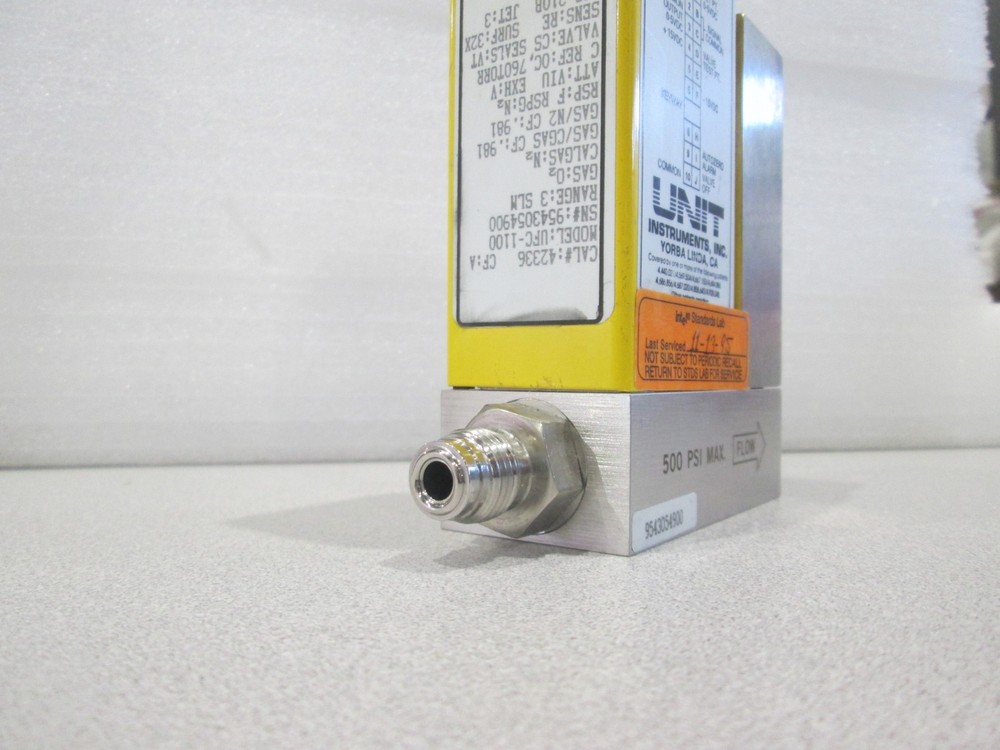 Unit UFC-1100 Mass Flow Controller, Gas o2, 3 SLM