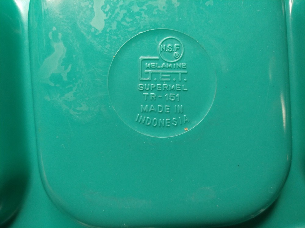 G.E.T TR-151 Melamine 6 compartment Cafeteria School Lunch Tray Teal Stackable