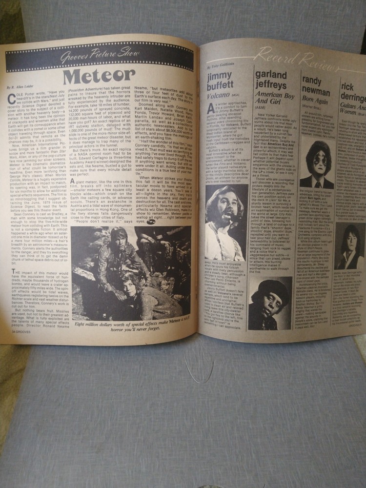 KISS Grooves Magazine #18. Incomplete. Missing NON-KISS pages.