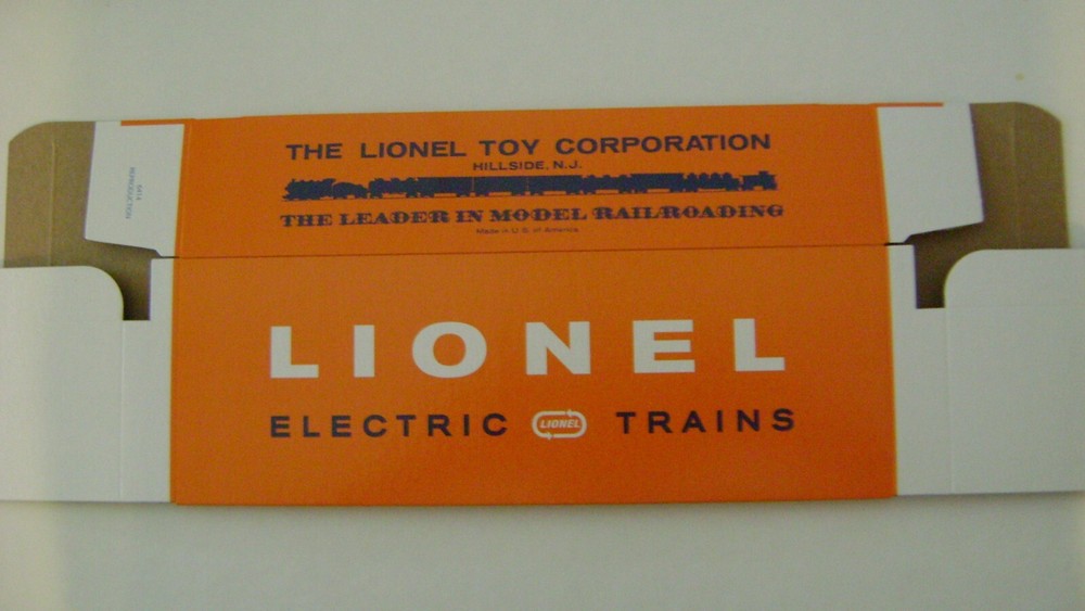 Lionel 6414 Auto Loader Licensed Window Box
