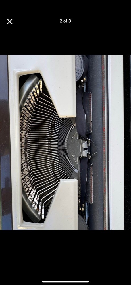 Brother Wizard Automatic Spacer Tabulator Typewriter With Case 1972