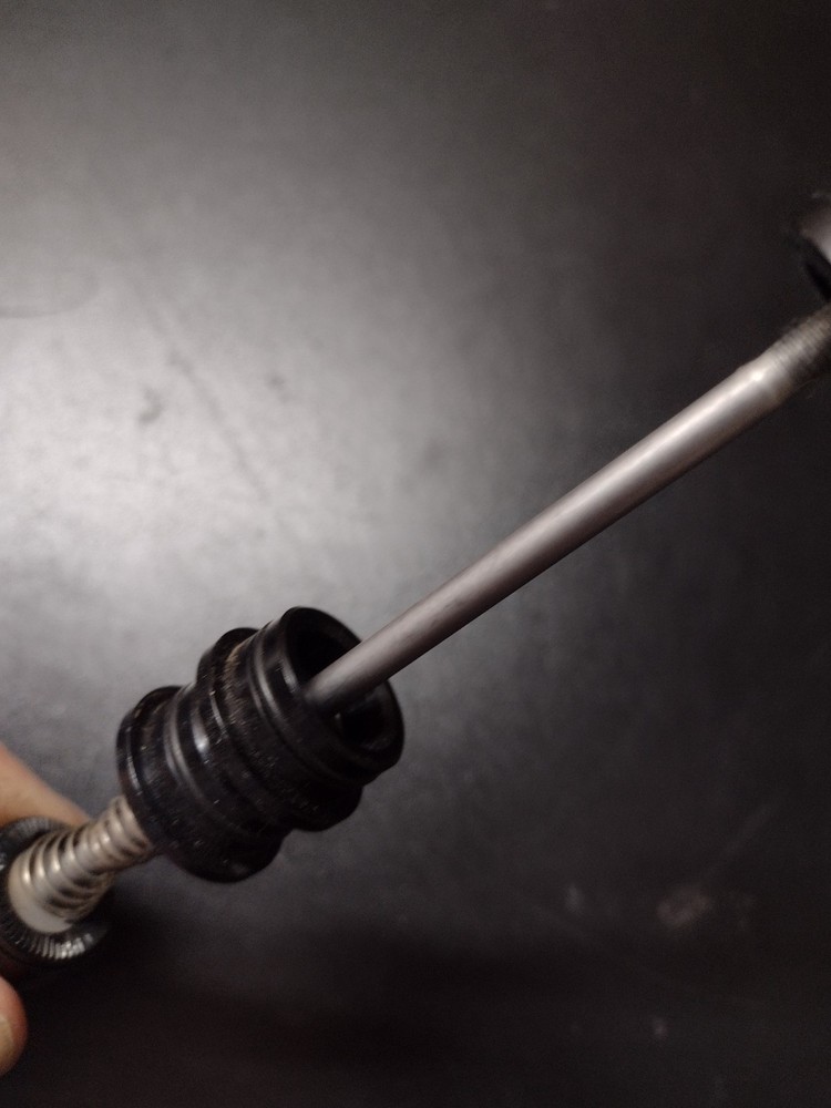 Mavic Front Skewer With Axle End Caps