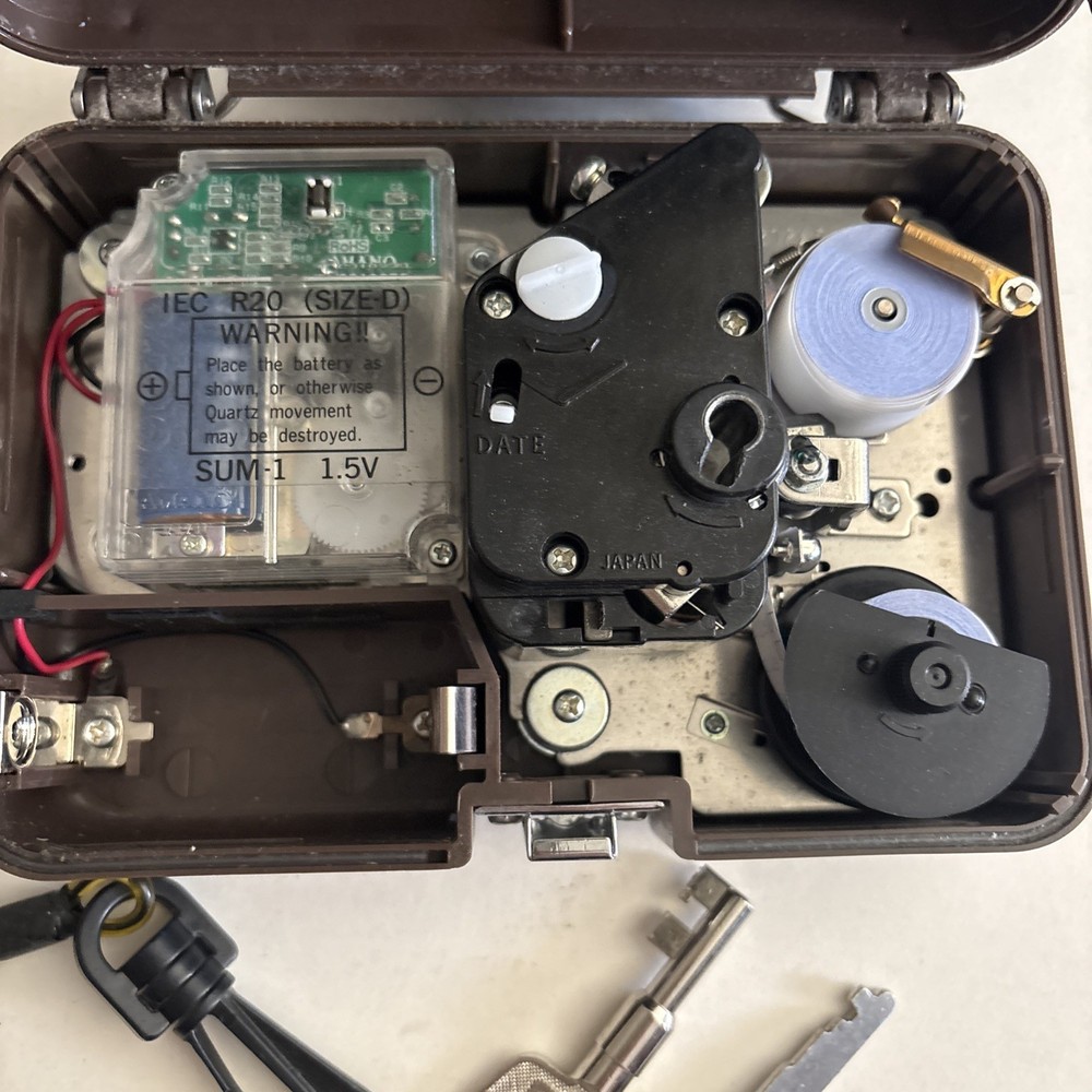 Amano PR-600 Watchman's Time Clock W/Master Keys UNTESTED PREOWNED