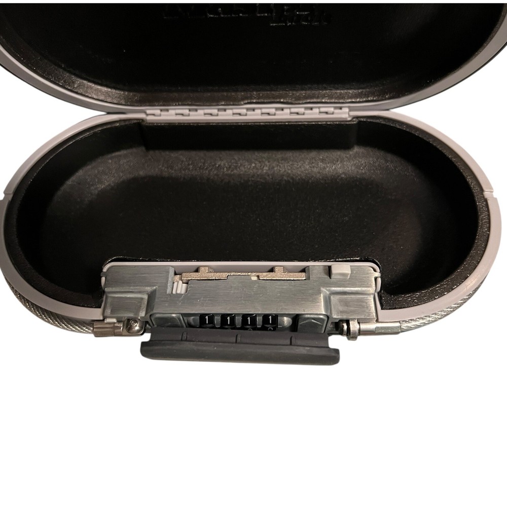 Master Lock Portable Personal Safe | Small Travel Lockbox | Combination Lock