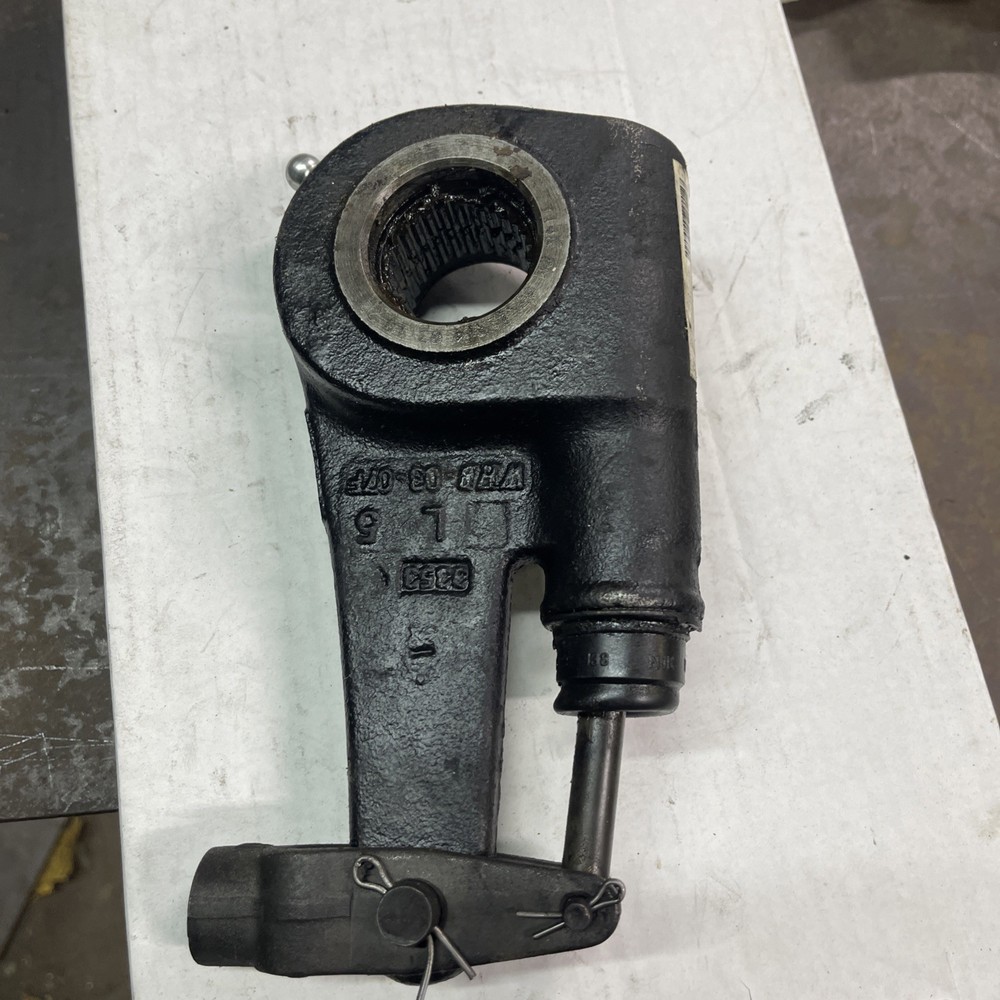 Meritor R802486 - Automatic Slack Adjuster 1.5" 28 Spline