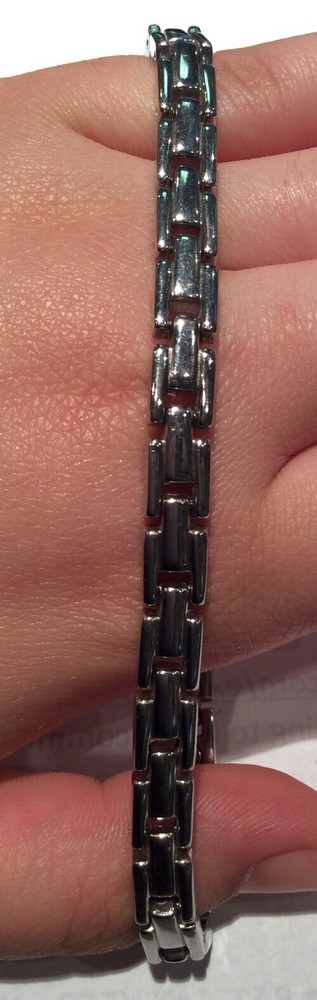 steel magnetic bracelet (item 328)