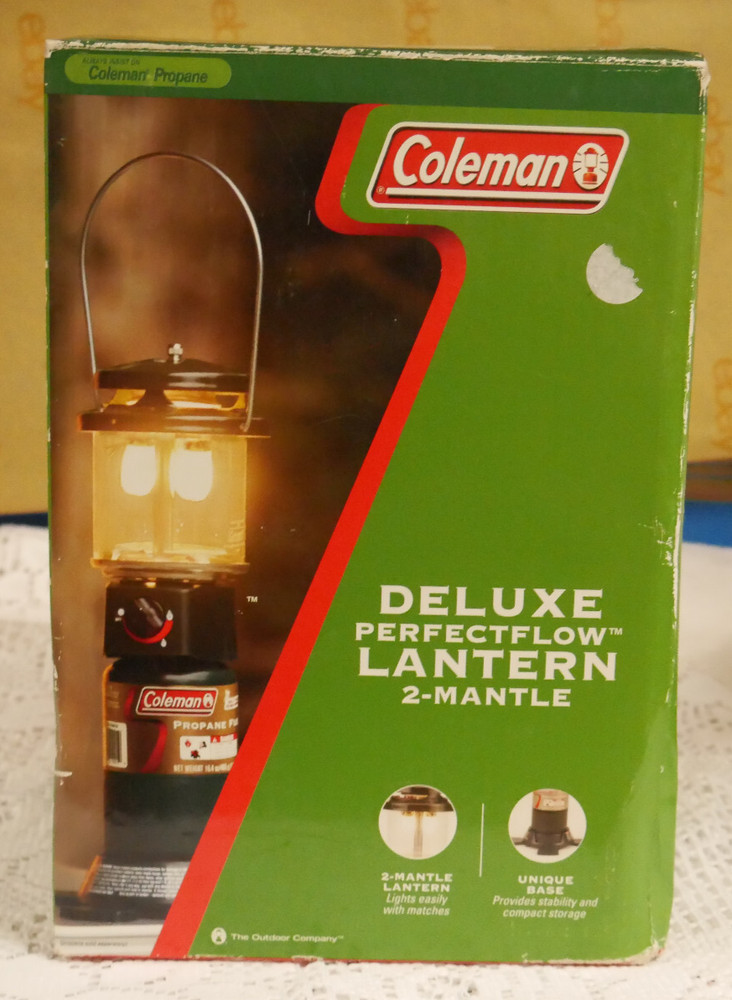 NIB COLEMAN DELUXE PERFECTFLOW 2-MANTLE LANTERN MODEL 5155B702 UNIQUE FOOTEDBASE