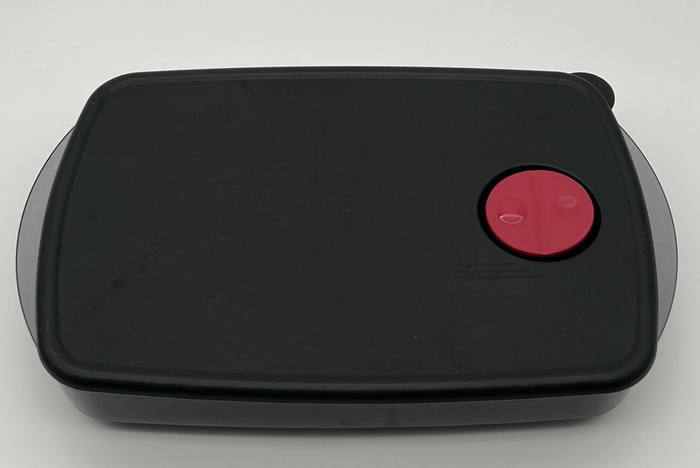 TUPPERWARE Black Microwave 11.75x7.5" Rectangular Divided Dish # 3990