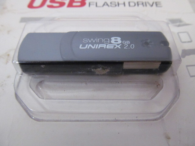 Unirex 8GB USB Swing Flash Drive